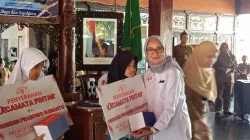 Kisah Haru Almira, Bocah Pengidap Tokso di Banjarnegara yang Dapat Kacamata Pintar dari Presiden Prabowo