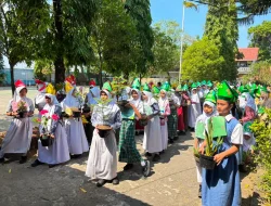 SMP 1 Bae Kudus Ajak Murid Baru Tanam Pohon dalam Rangka MPLS