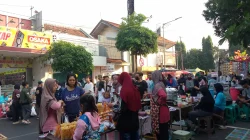 CFD Kudus Ramai Pengunjung, Omzet Pedagang UMKM Melonjak Dua Kali Lipat