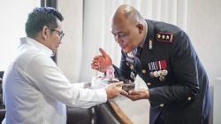 Surprise HUT Bhayangkara ke-80, Ketua DPRD Kendal Datangi Kapolres, Tegaskan Sinergi Jaga Kondusivitas Daerah