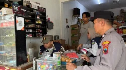 Sasar Warung Kelontong, Satgas Gabungan Sita Ratusan Bungkus Rokok Ilegal di Jepara
